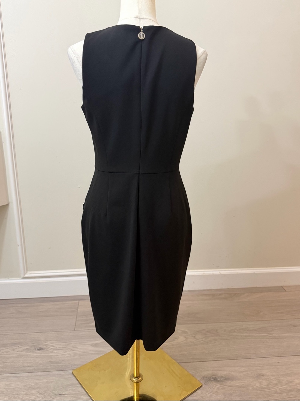 Tommy Hilfiger Black Sheath Dress Gold Button Detail Size 8P Petite - Picture 6 of 8